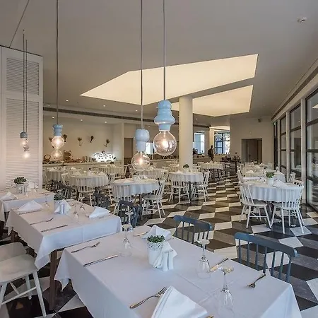Szálloda Aqua Bay 5*