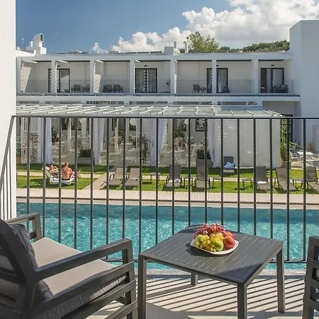 Szálloda Aqua Bay Plánosz