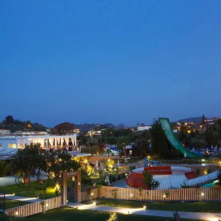 Aqua Bay 5*