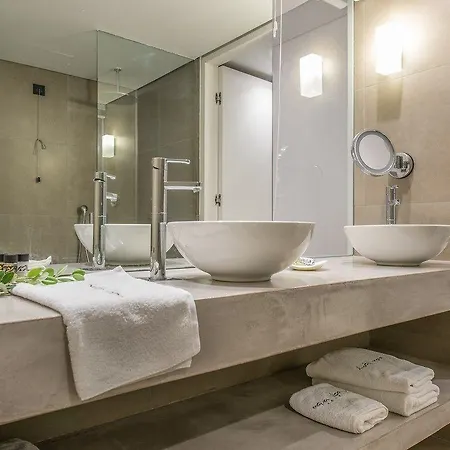 Отель Aqua Bay 5*