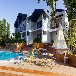 Aqua Bay מלון Plános